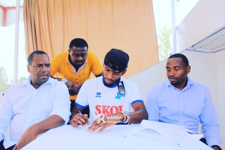 Rayon Sports F.C : Fabrice Mugheni signe son retour.