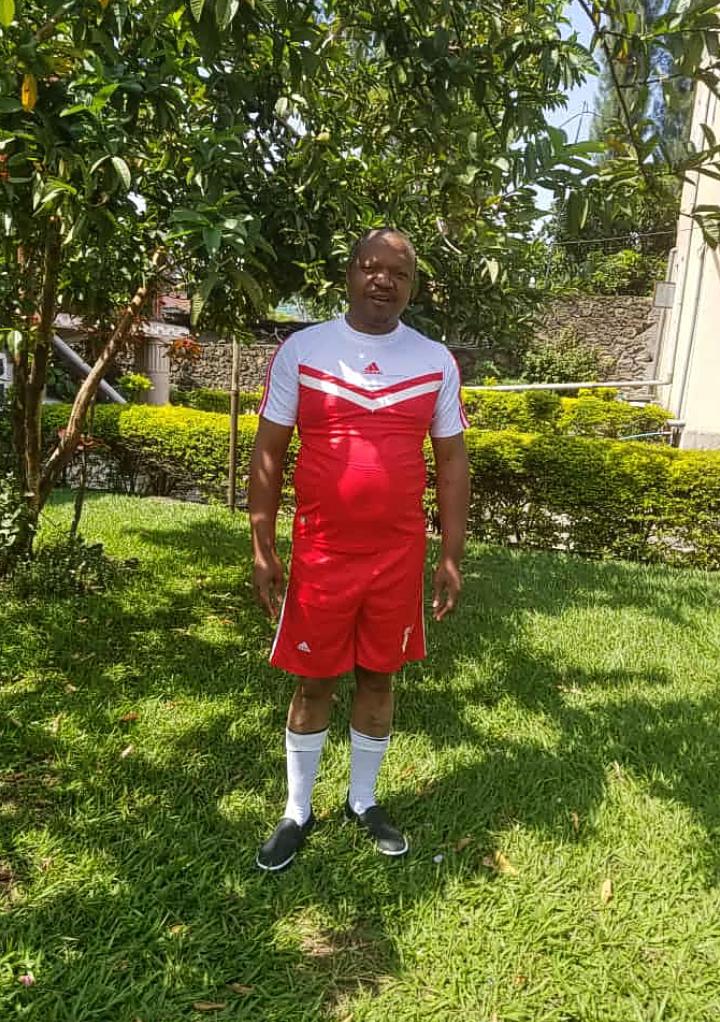 Maniema Union-Gormahia à Gisenyi: l&rsquo;hon. Komayombi résout le problème de transport