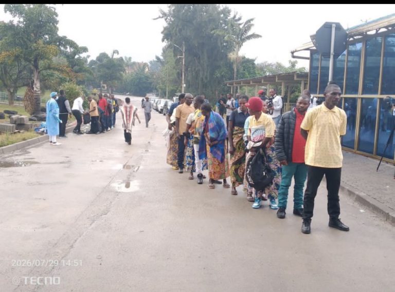 Rwanda rapatrie 39 Congolais : un geste humanitaire au cœur d’une controverse sécuritaire