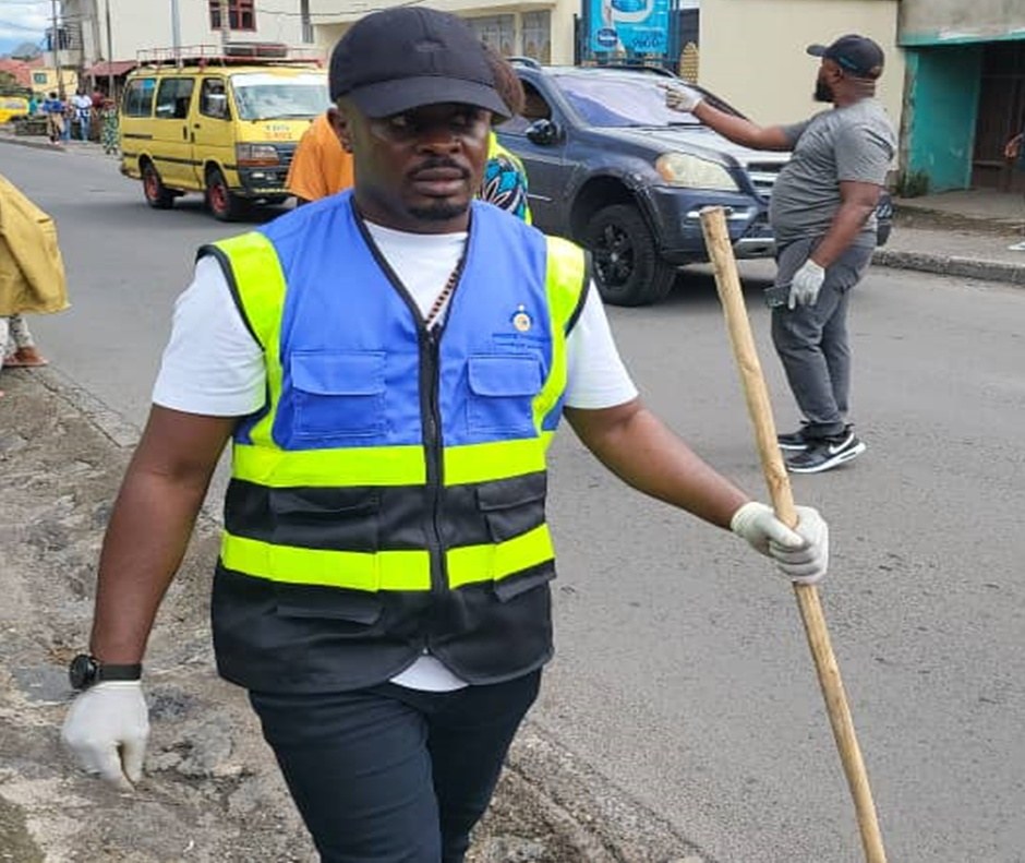 Le maire adjoint Désiré Ngabo Kisuba consolide la dynamique d’assainissement avec un soutien croissant des atceurs urbains