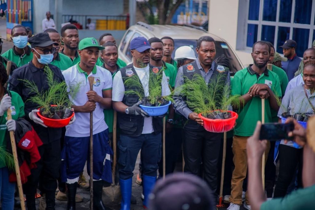 Goma vers une ville écologique : le maire Désiré Ngabo Kisuba lance une vaste campagne de reboisement