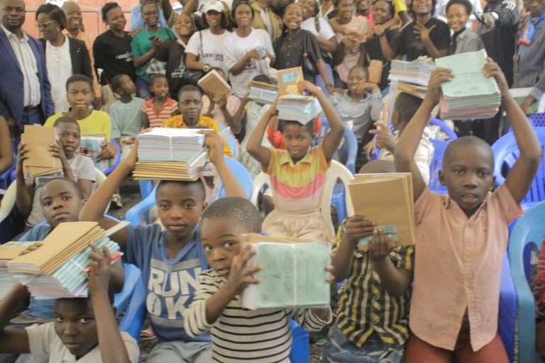 Nord-Kivu : à Walikale les écoles s’ouvrent aux élèves déplacés, à Beni-Butembo Ebola perturbe la rentrée