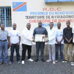Nyiragongo : après le match de Kibati, les professionnels des médias honorent le Mwami Butsitsi Kahembe IV Isaac