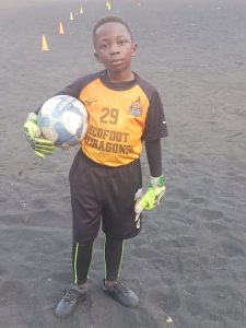 Goma : à seulement 5 ans, Mikel Vibuya rêve de devenir gardien de but professionnel