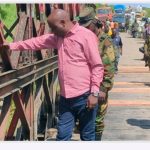 Rutshuru : Le vice gouverneur Shadrak Amani inspecte les travaux de la réhabilitation du pont Mabenga